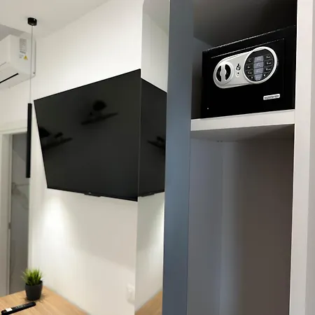 Tenuta57 - Nuovissimo - Immerso Nella Tranquillita - Pochi Minuti Dal Mare Di - Private Parking - Free Wi-fi Appartement *