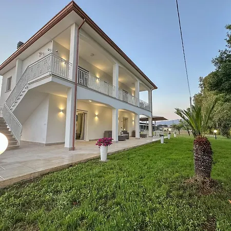 Tenuta57 - Nuovissimo - Immerso Nella Tranquillita - Pochi Minuti Dal Mare Di - Private Parking - Free Wi-fi Terracina